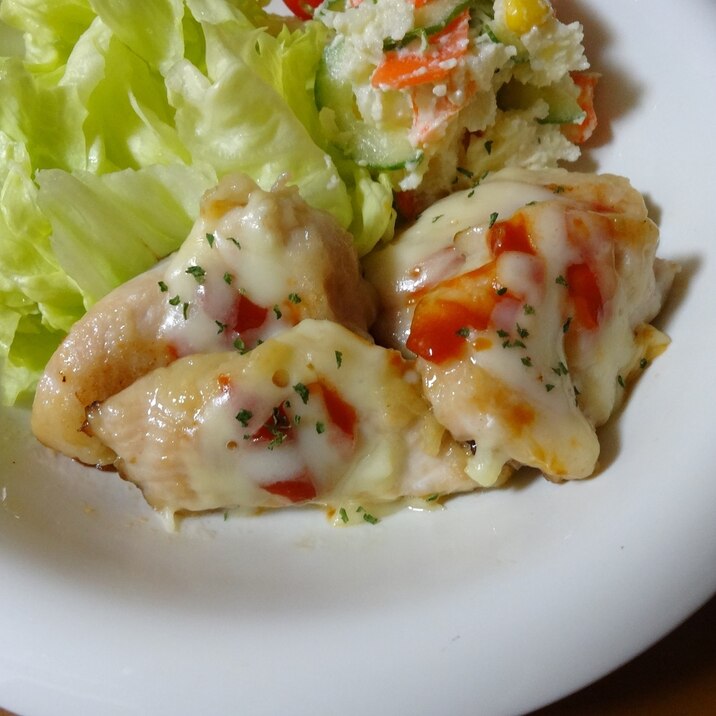 お弁当にも！鶏むね肉のチーズ焼き